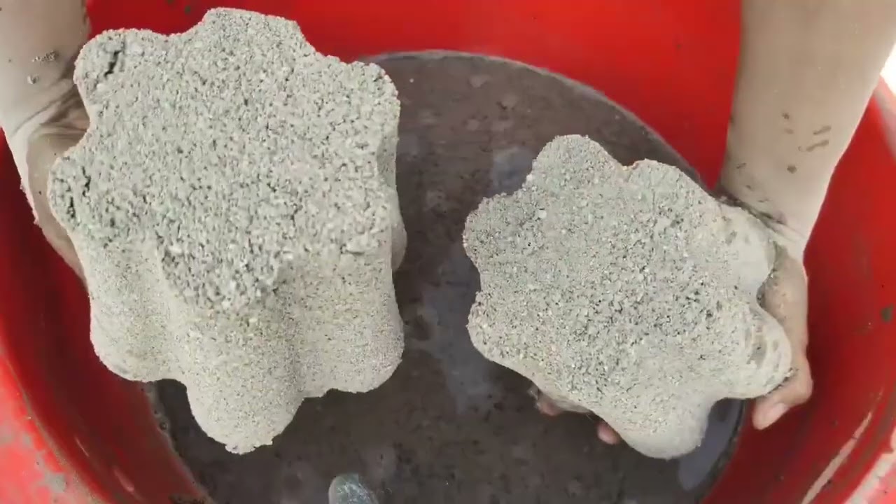 Asmr - grainy dusty 🌪️ sand cement crumbling in water 💦💦