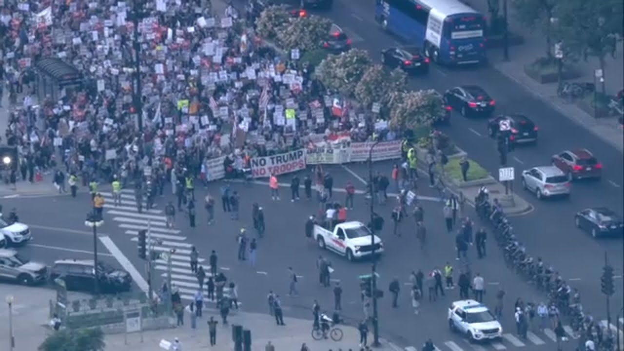 LIVE: Downtown anti-ICE protest blocks traffic