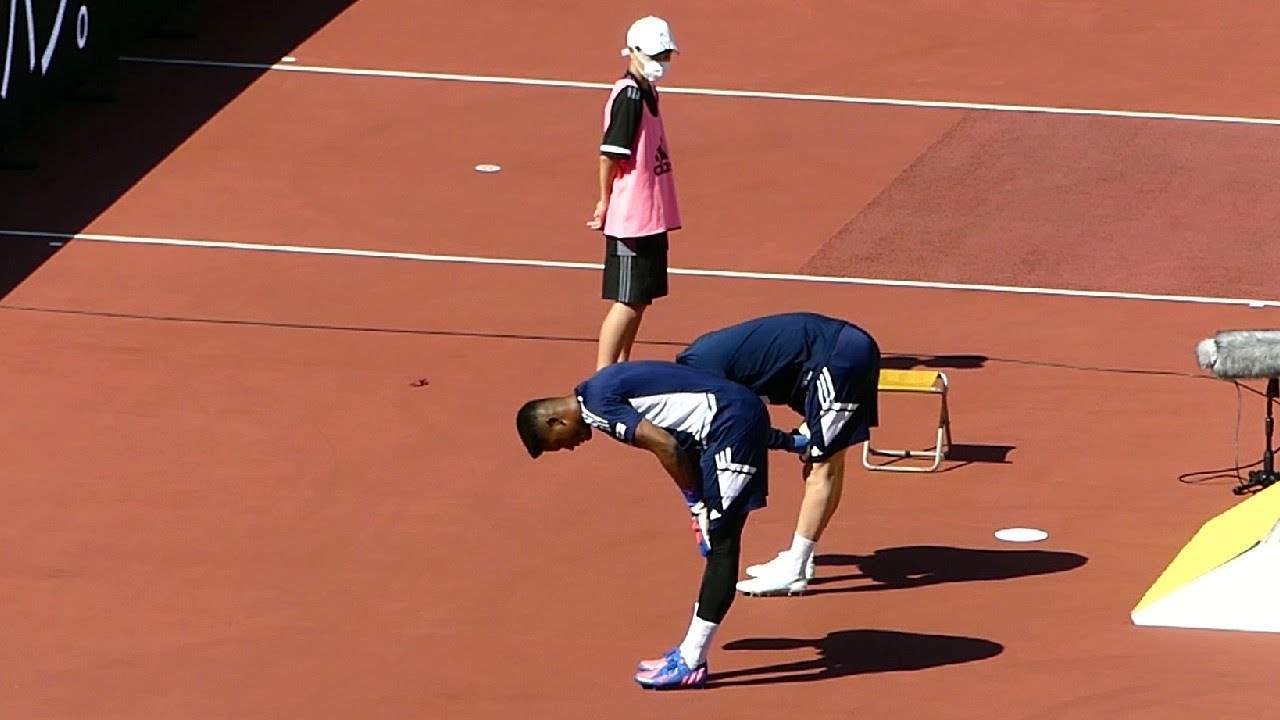 2022.06.25  J1 第18節 横浜F・マリノス vs 柏レイソル - マリノス GKウォーミンアップ登場（高丘陽平選手、オビ パウエル オビンナ選手）