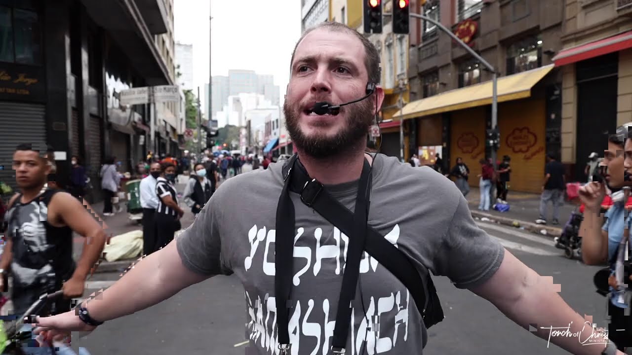 Holy Spirit fire at 25 de Marco, São Paulo | Phillip Blair