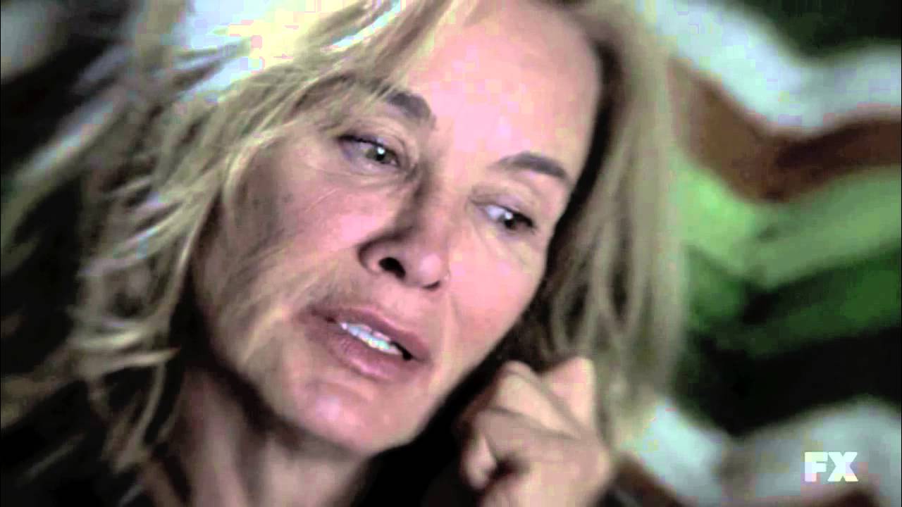 American Horror Story Asylum - Bedroom Hymns