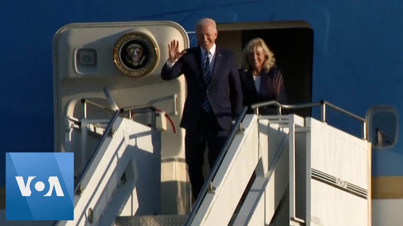 US President, First Lady Arrive in UK at Start of Visit