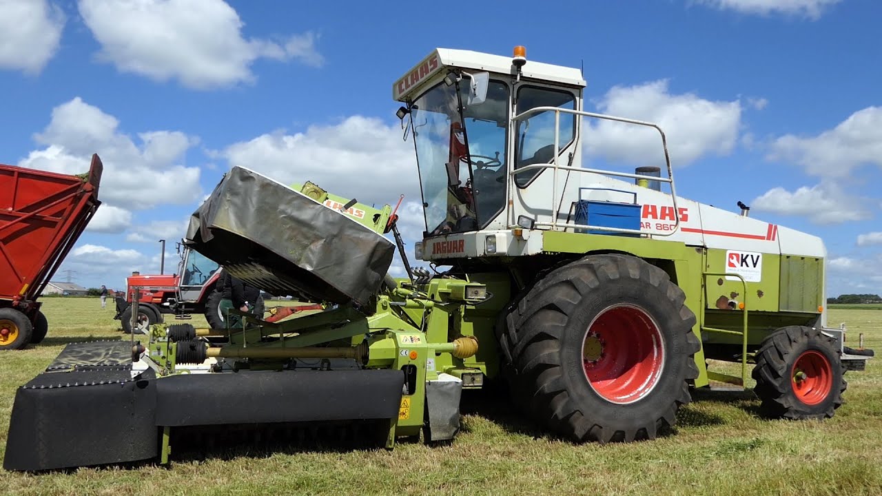 Claas Jaguar 860 cutting grass w/ Disco 8500 cutters | Danish Agriculture