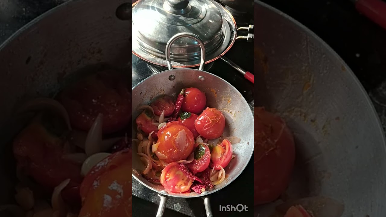 #tasty tomoto chutney.#iddli sambar and tomoto chutney....