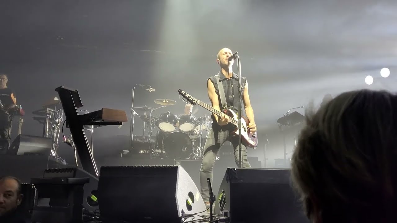 Concert Calogero AMOUR Tour @ Arena Sud de France Montpellier 21/01/2024 2/2 (vidéo en 4K)