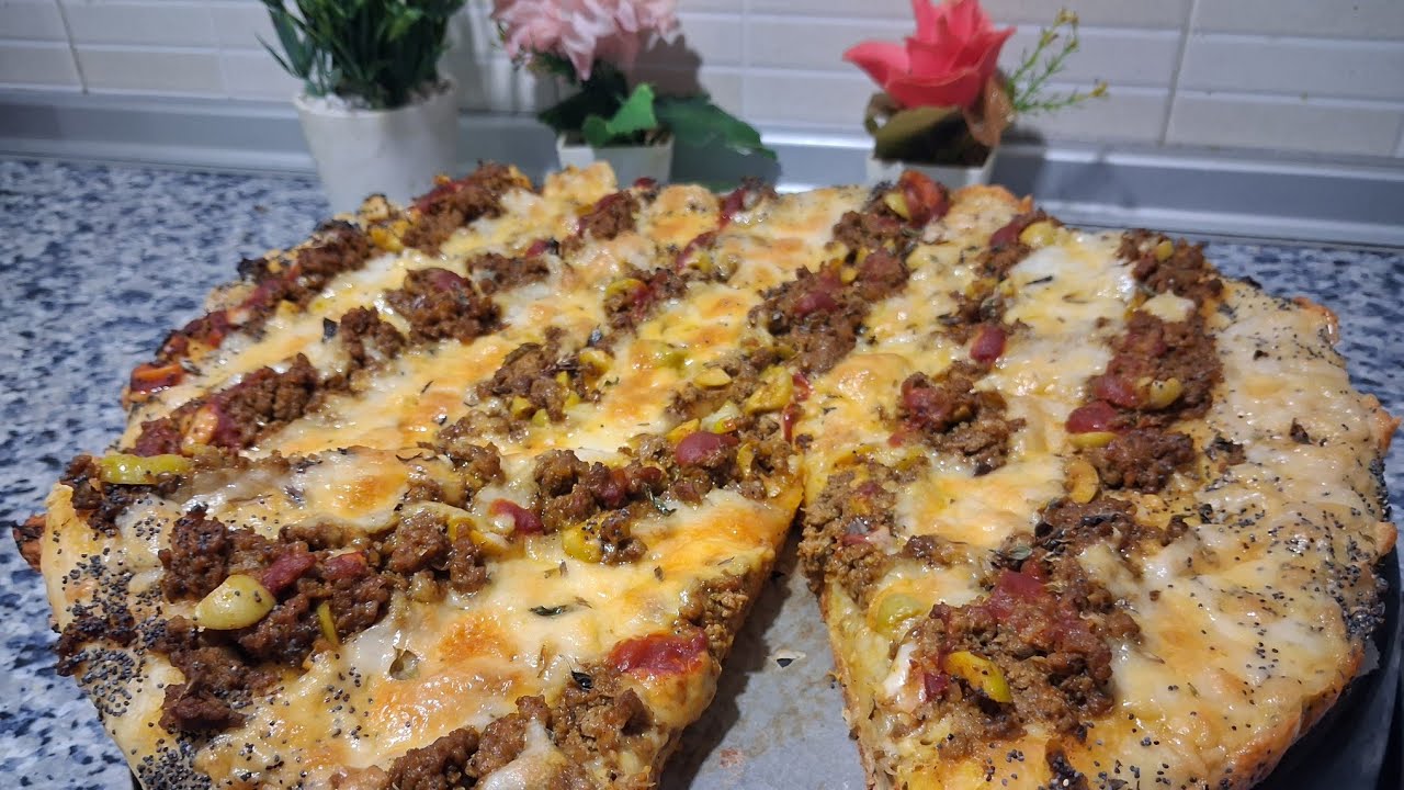 فطيرة محشيةبطريقة مختلفة وعجينة اسفنجية كدوب في الفم تستحق التجربة 😋👌