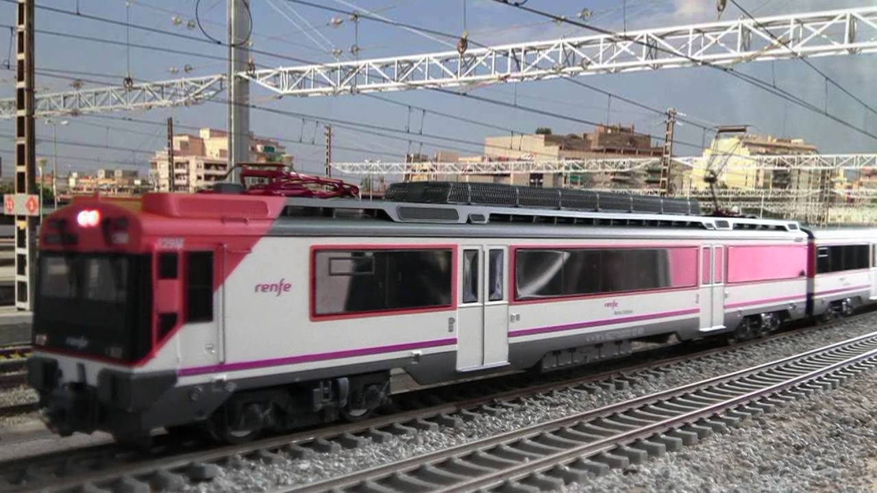 RENFE UT470 (EX440) EN HO ELECTROTREN