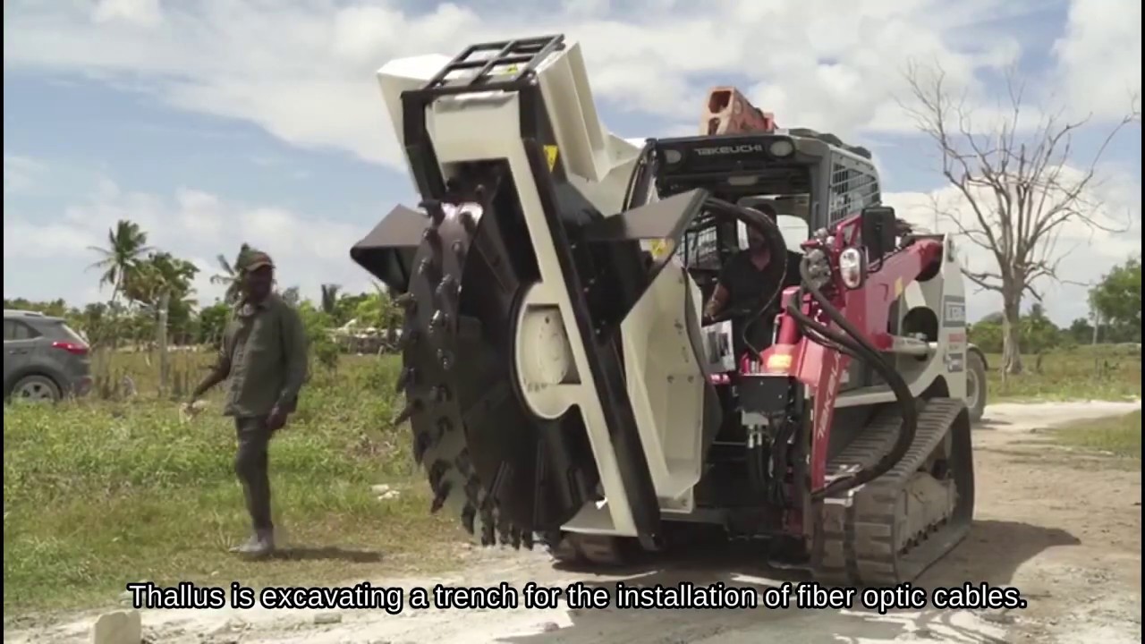 Simex T800 wheel saw for skid steer loader - fiber optic installation in Santo Domingo