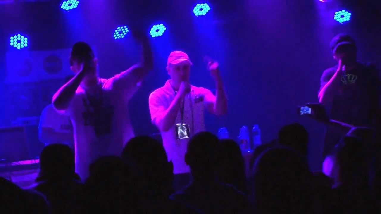 ..SWIADOMOSC ISTNIENIA  SNR BEZPUCY feat PPZ koncert manchester