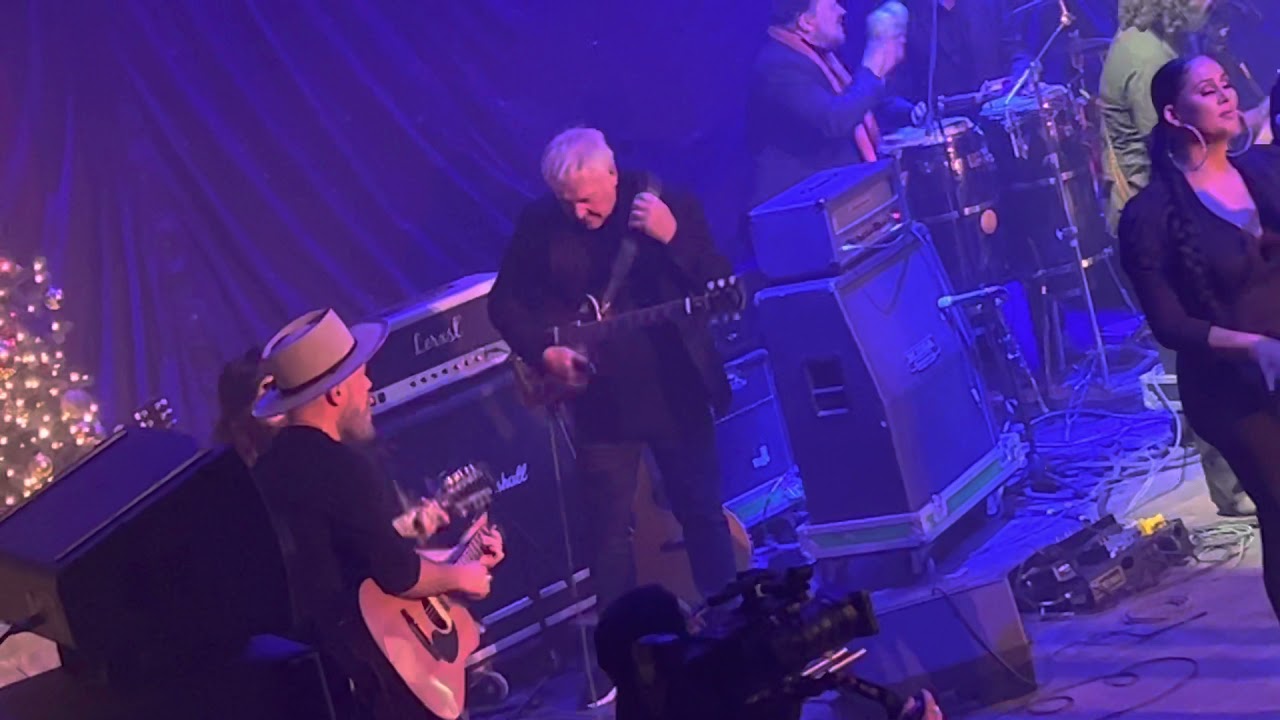 Led Zeppelin Cover w. Alex Lifeson (RUSH)  - Andy Kim Christmas (Dec 8, 2021)