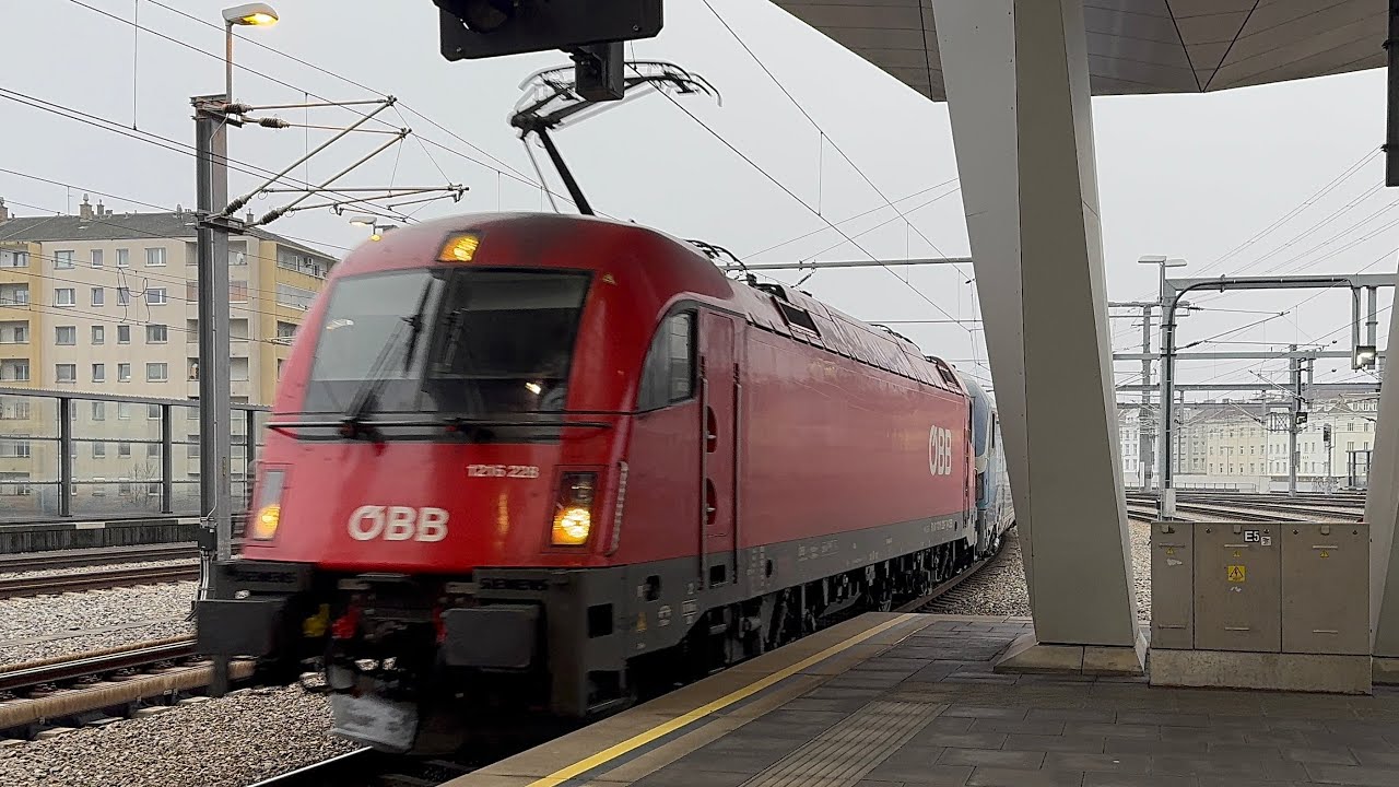Einfahrt ČD RJX 56 “Vindobona” Villach Hbf - Praha hl.n. in Wien Hbf (21.12.2025, 4K HDR)