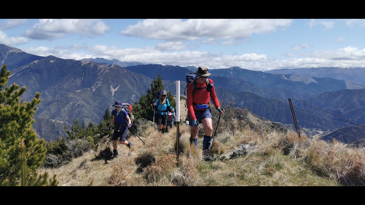 Tramping to Hidden Hut & Turkeys Nest Biv - Leatham Conservation Area, Marlborough