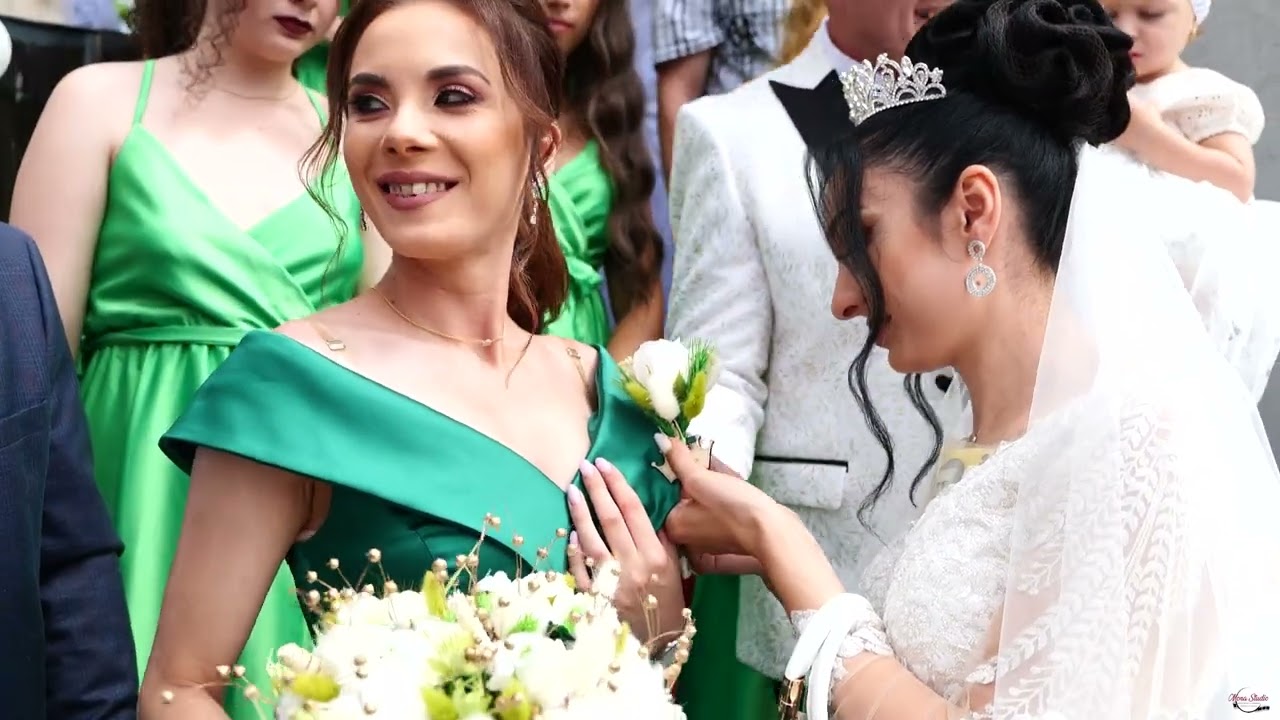 Elena & Christopher și Isabelle partea 1