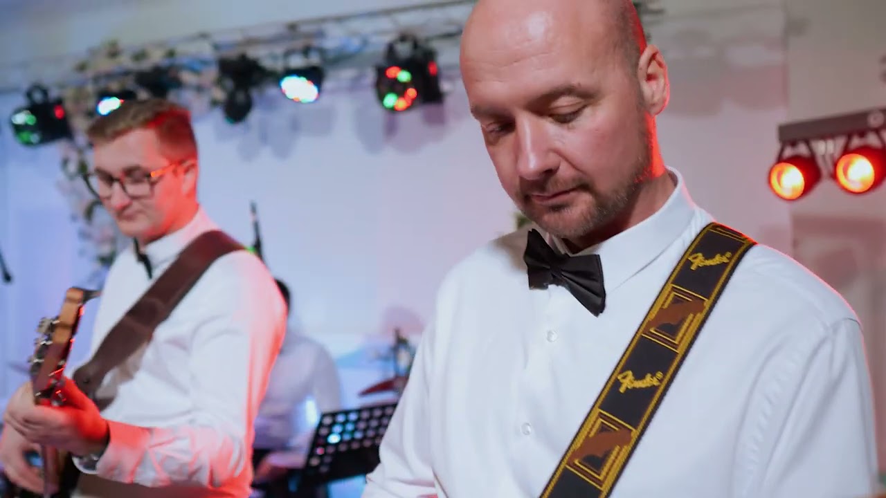 GOLDEN NIGHT CIECHAN&Oacute;W- Rysa na szkle - Urszula cover (live)