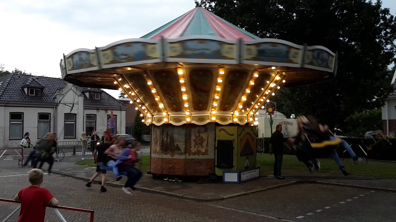 Zweefmolen kermis Beekelaar Niekerk (gem grootegast)