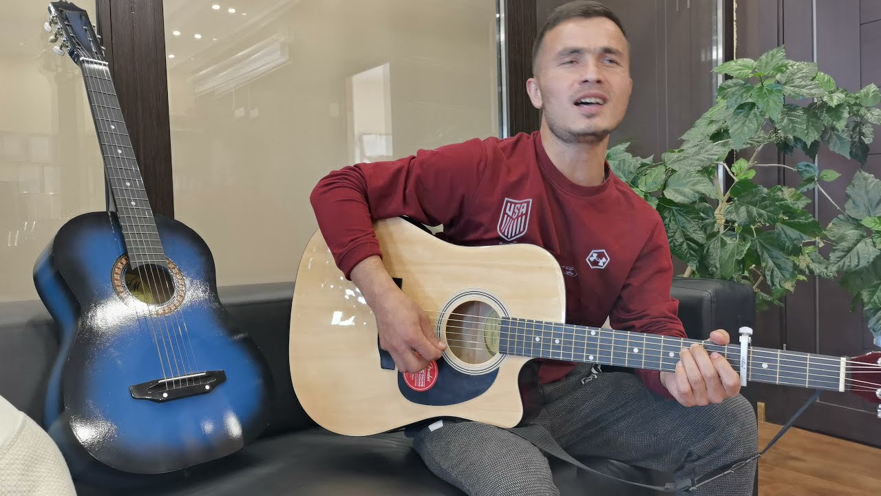 Бобур Дусти.  