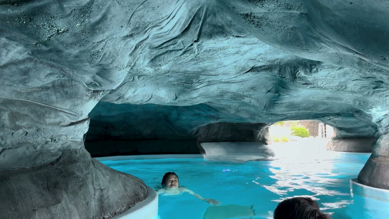 🧖‍♀️// Opuke thermal pool