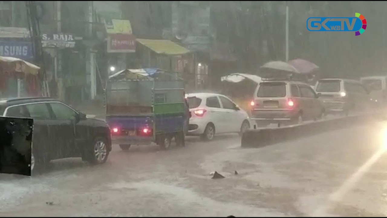 Massive hailstorm wreaks havoc in Pulwama