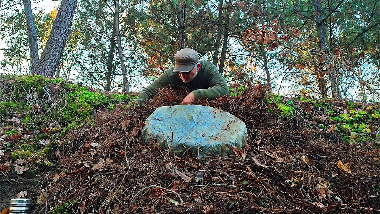 Best Survival Camouflage Shelter Ever (Barrel Stove inside)