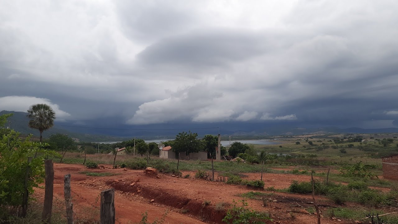 INVERNO CHEGOU E TODO DIA TEM NEVOEIRO