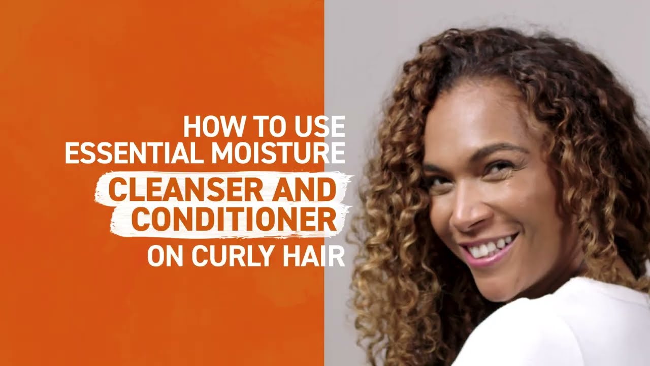 How to Hydrate Curly Hair with Curlsmith’s Essential Moisture Range