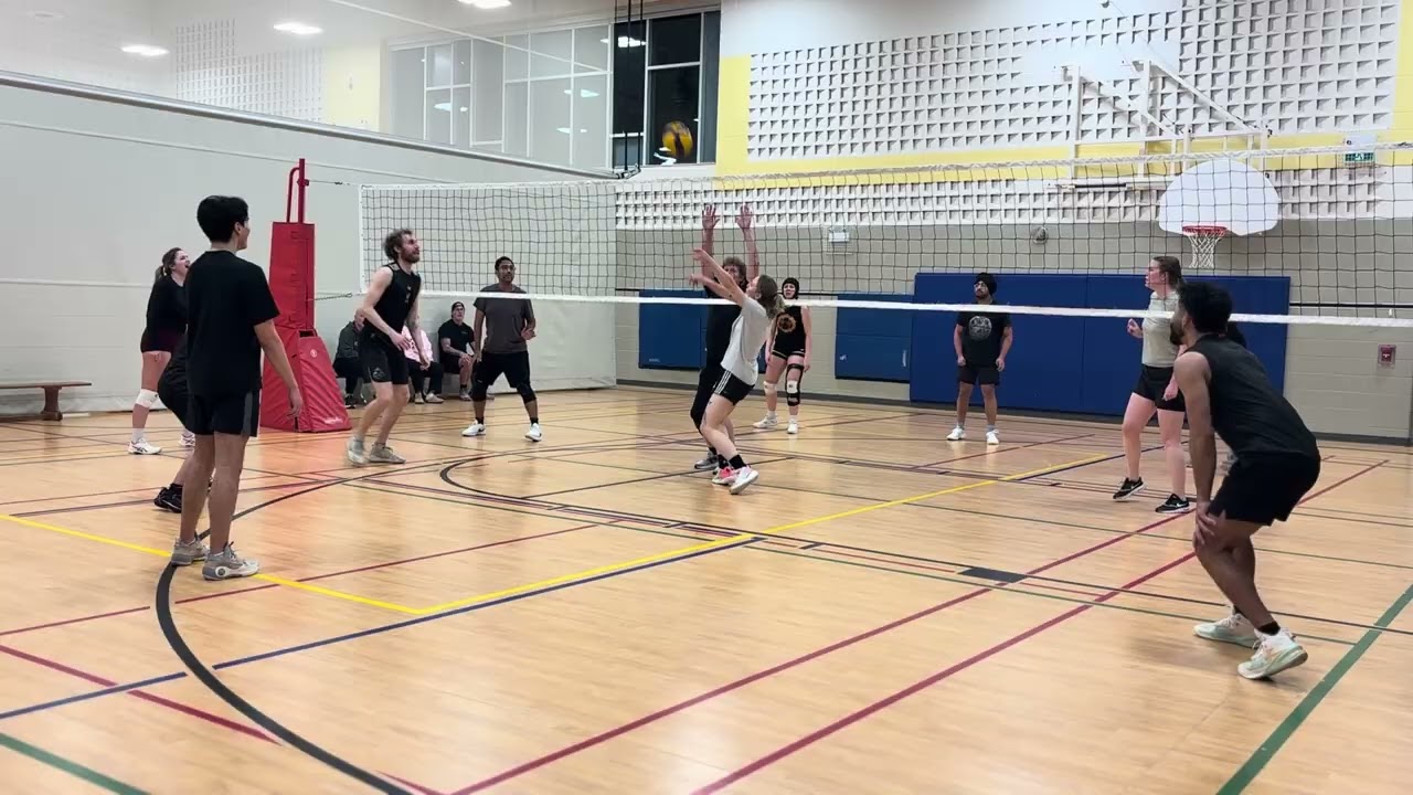 AJ Monday’s - Game 8 Set 2