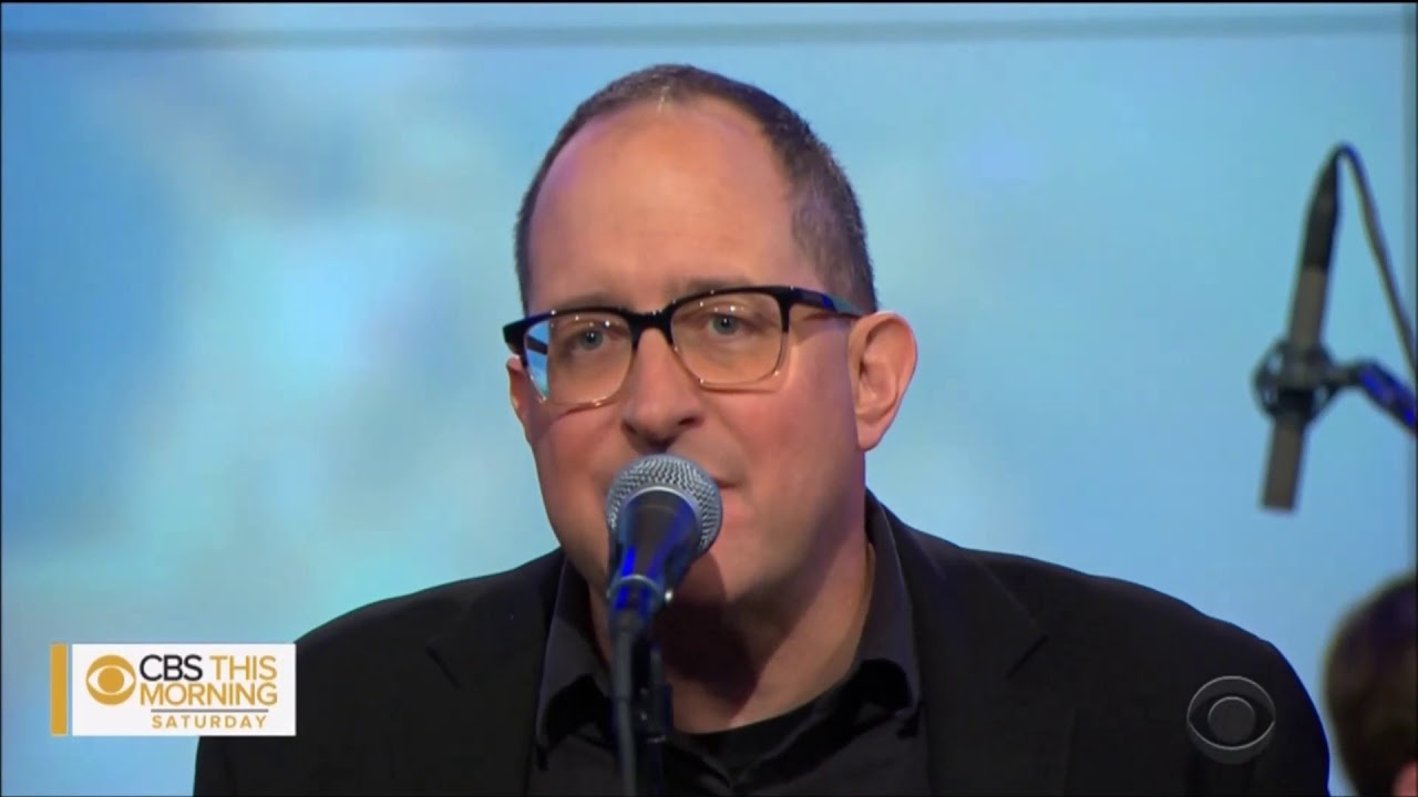 Craig Finn sings 