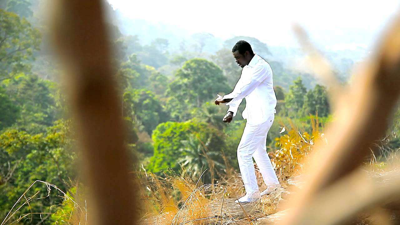 LOGTEGA - TIENS MOI PARLA MAIN FINN (official video directed by Wirkom Emmanuel S)