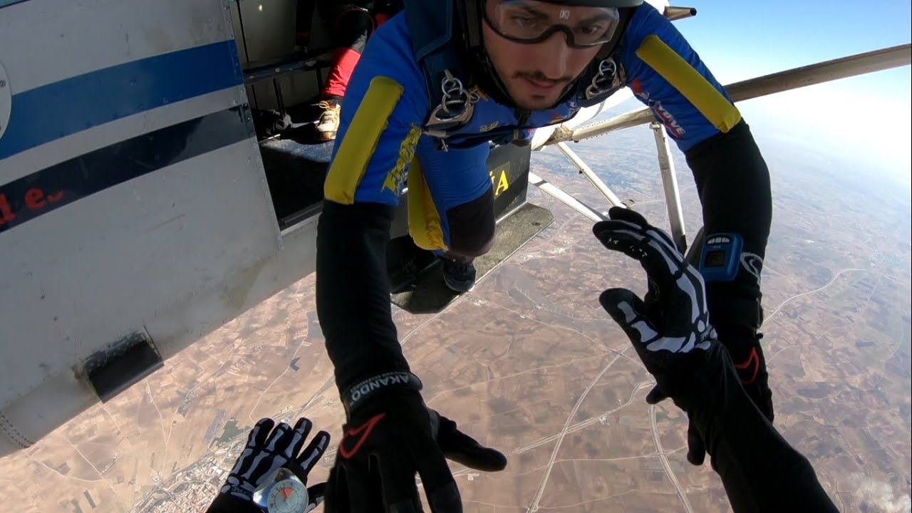 Titulo A Edu Skydive Madrid
