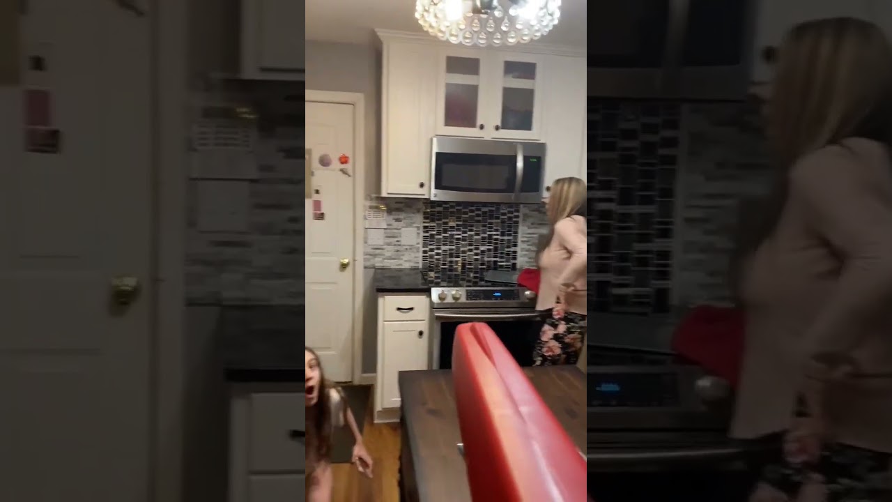 WATER GUN PRANK ON SISTER GONE WRONG! 🤣 