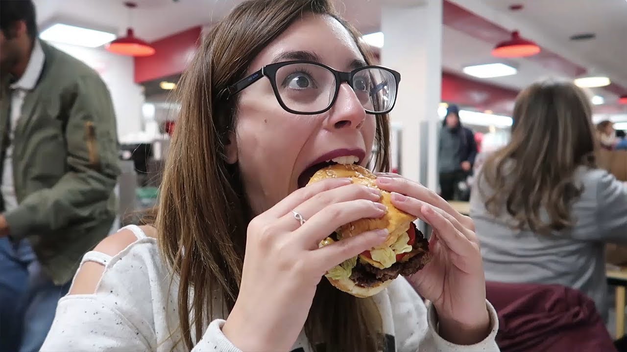 COMPRAMOS COMIDA RÁPIDA AMERICANA *VOY A EXPLOTAR*