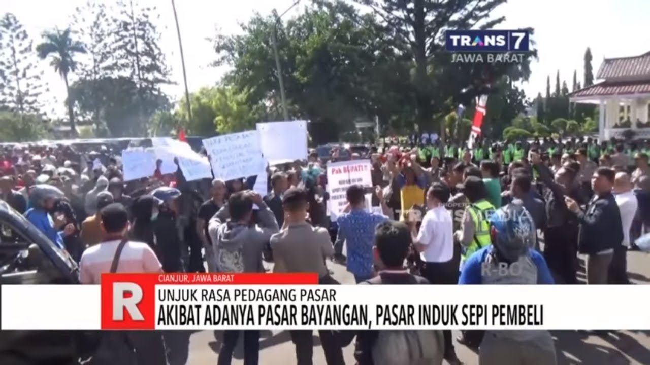 Ribuan Pedagang Pasar Tagih Janji Bupati Cianjur