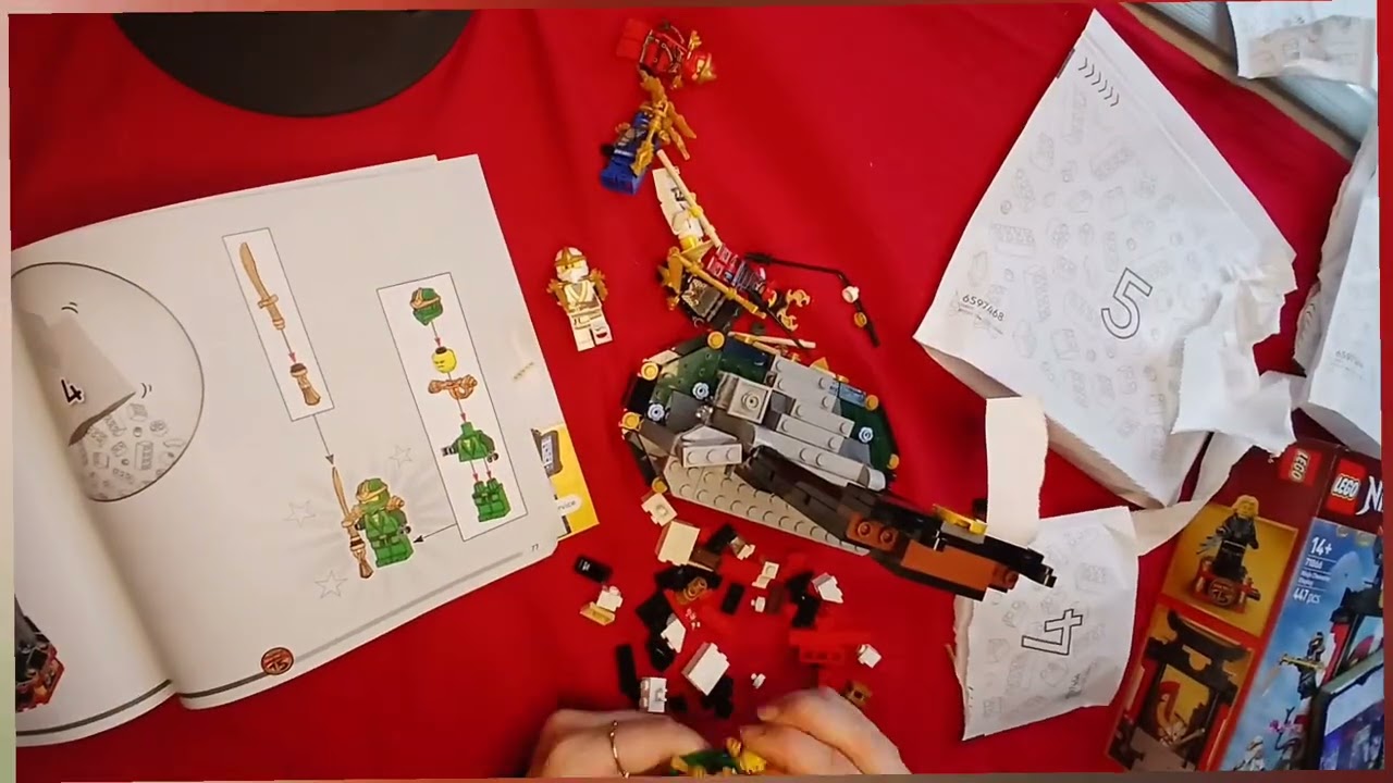 Lego Ninjago Ninja Character Display 71866 Build video