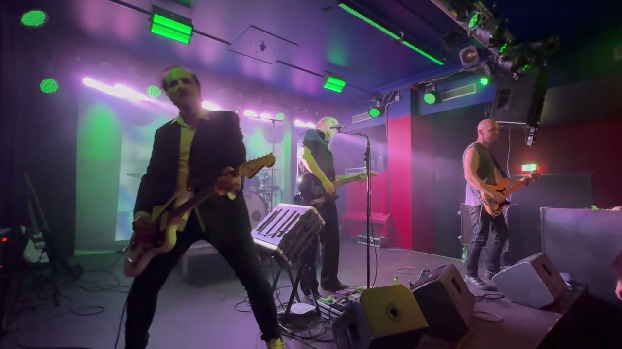 Four Imaginary Boys   Charlotte Sometimes (The Cure Cover)