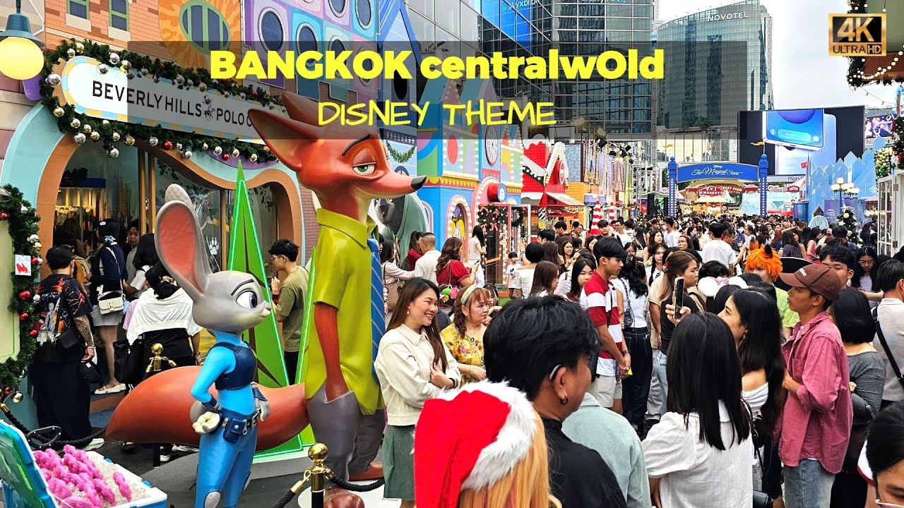 centralwOrld Bangkok Is Packed In Evening 🇹🇭 : Walking Tour | Thailand