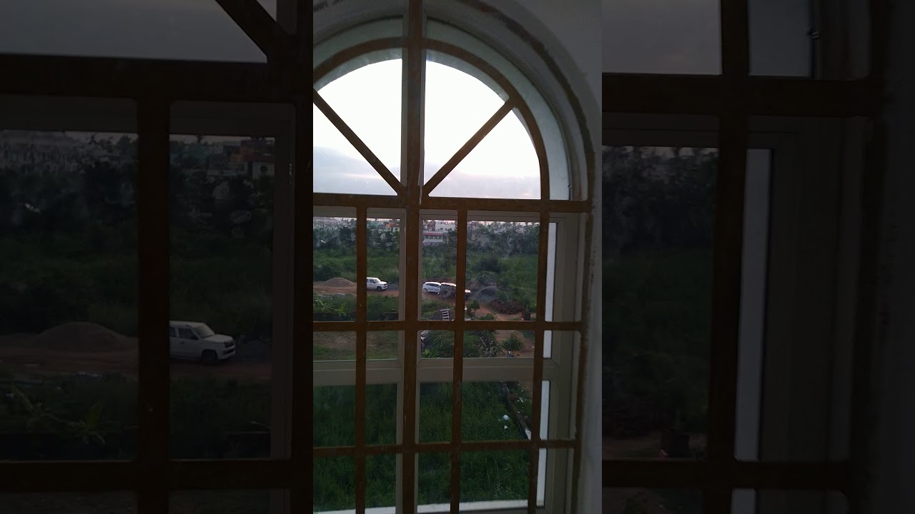 Aluminium arch windows