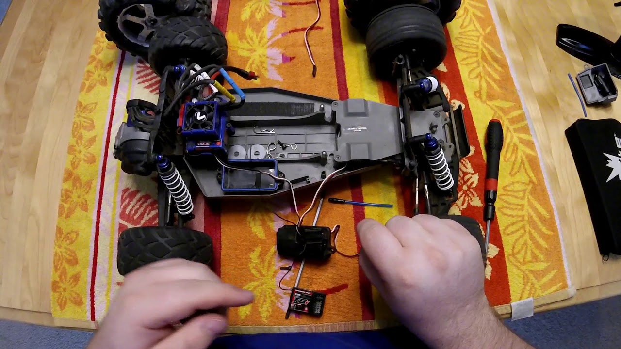 How To: Replace or Swap out Traxxas Receiver