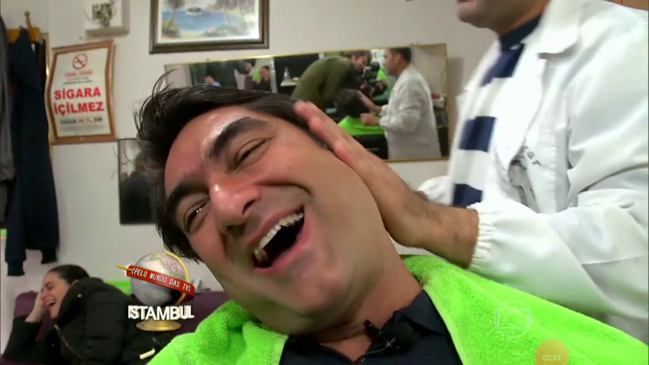 Zeca Camargo em Barbearia na Turquia