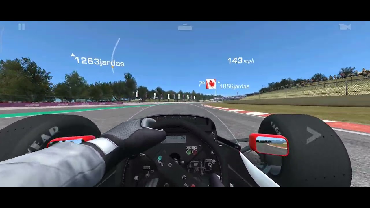 Real Racing 3 com a McLaren de senna VIP