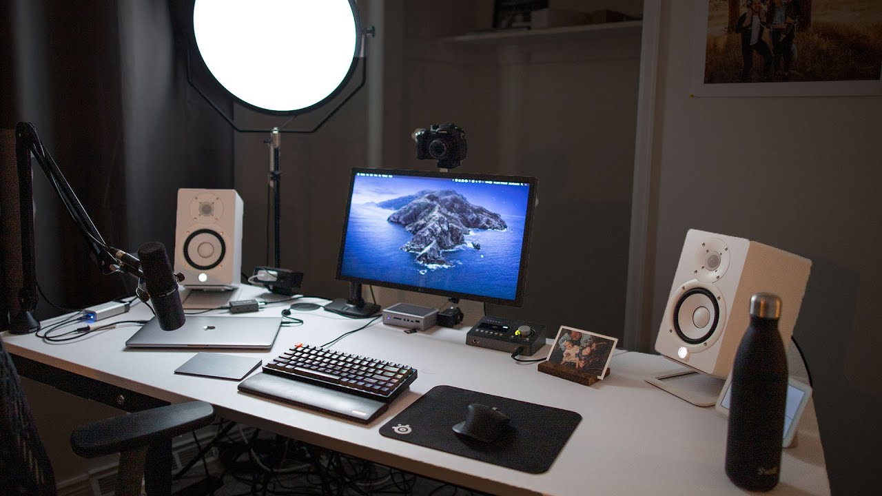 Desk Setup Tour | Youtuber, Worship Leader, Online Business Owner