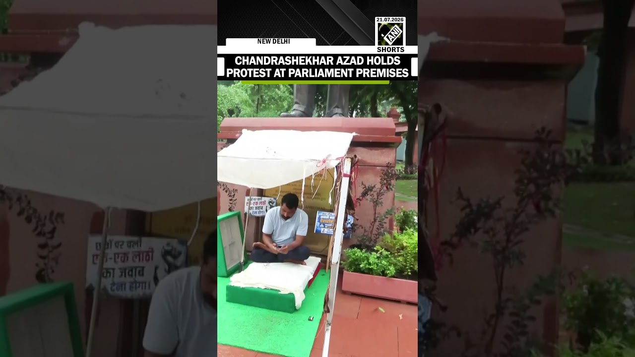 Chandrashekhar Azad holds protest at Parliament premises against police action at CJP protest march