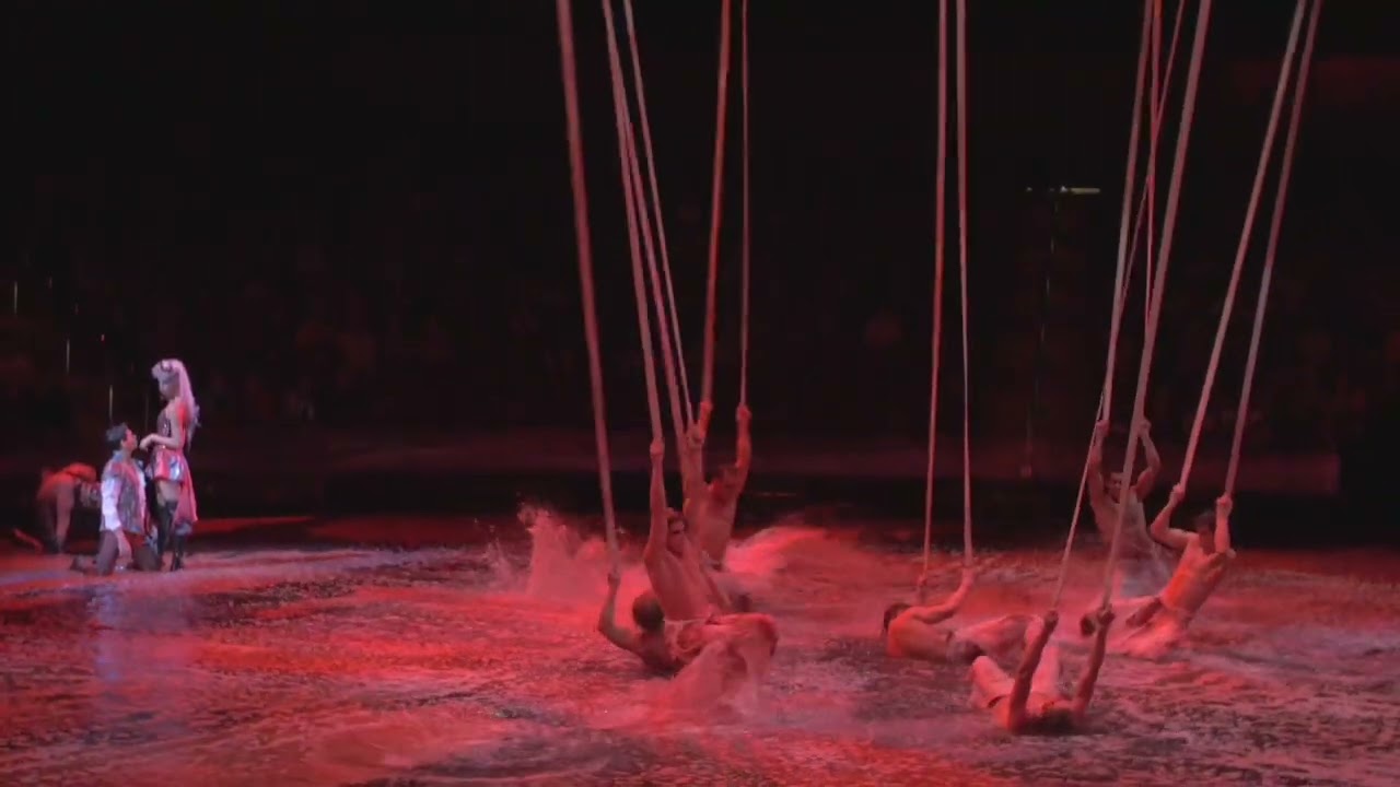The House of Dancing Water  Show - Clip 12 - Straps #circusarts  #circusartist   #acrobatics