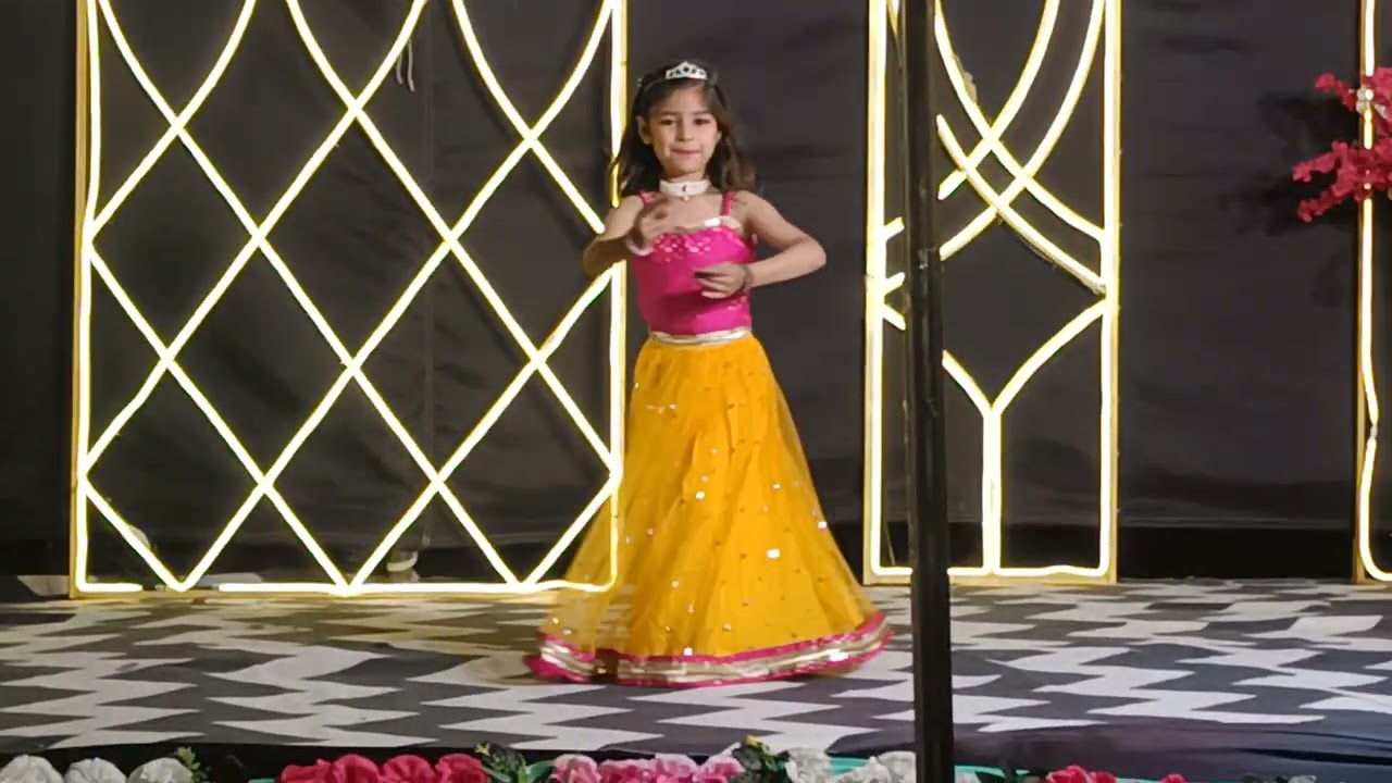 Ganesh Stuti | गणेश स्तुति | by shivi sharma #dance #ganesh #cutegirl 