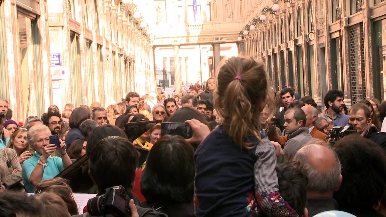 Music Chapel Flash Mob - Soumaya Hallak, soprano