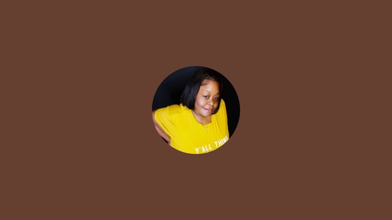 Natalie Love is live!