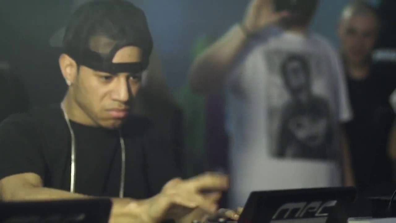 AraabMUZIK in Russia [HD]