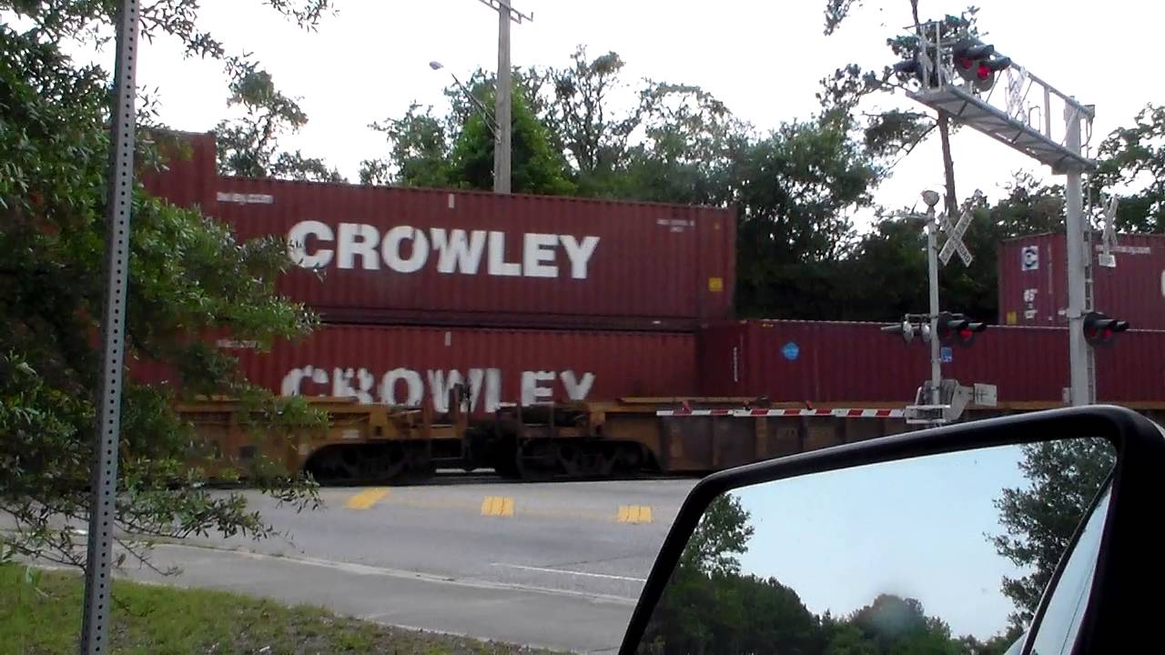 CSX & FEC Intermodal trains meet