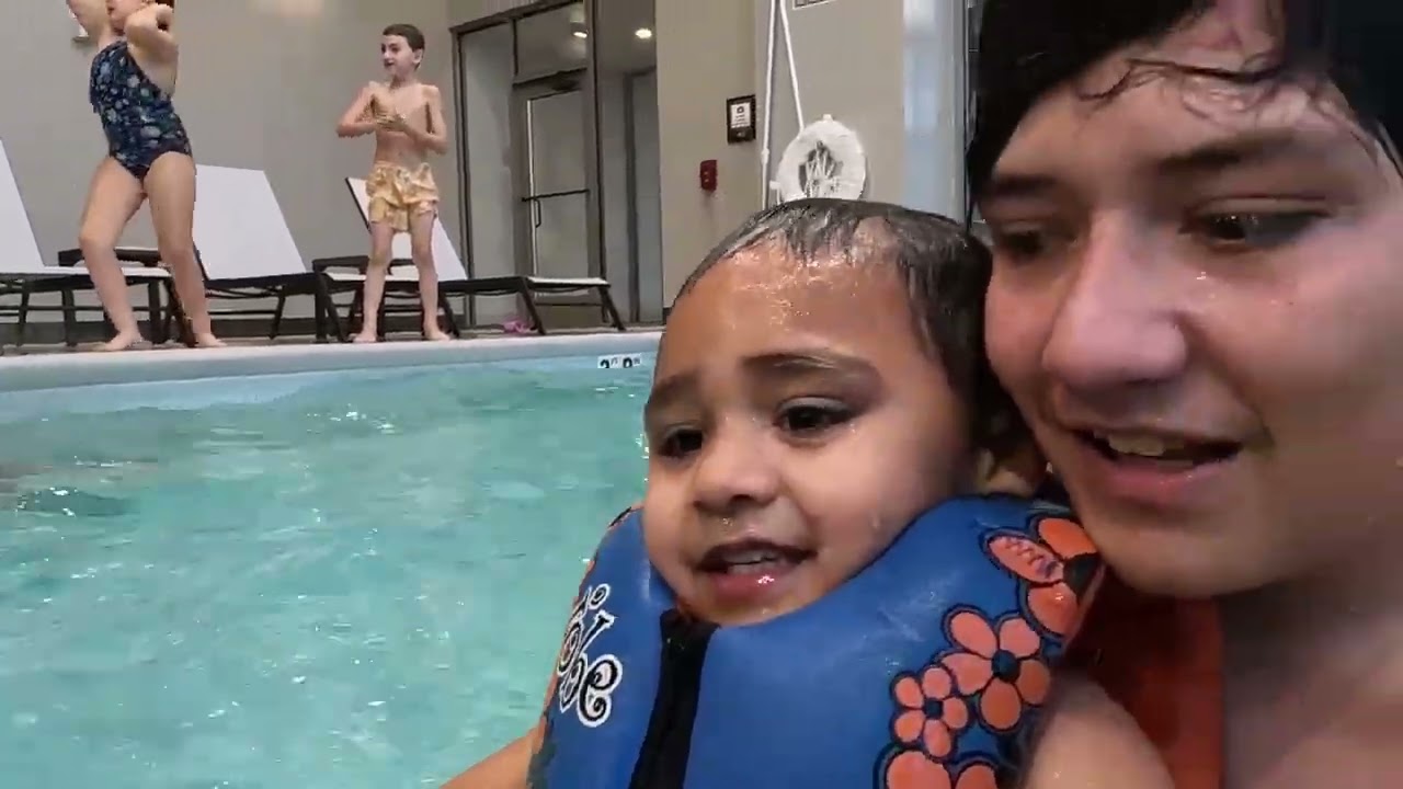 Mama & Papa 2026 Pool Party