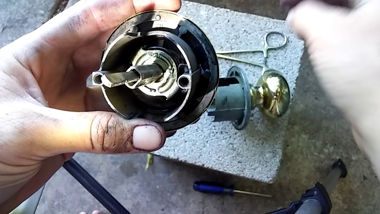 Fixing an exterior doorknob that only turns partway