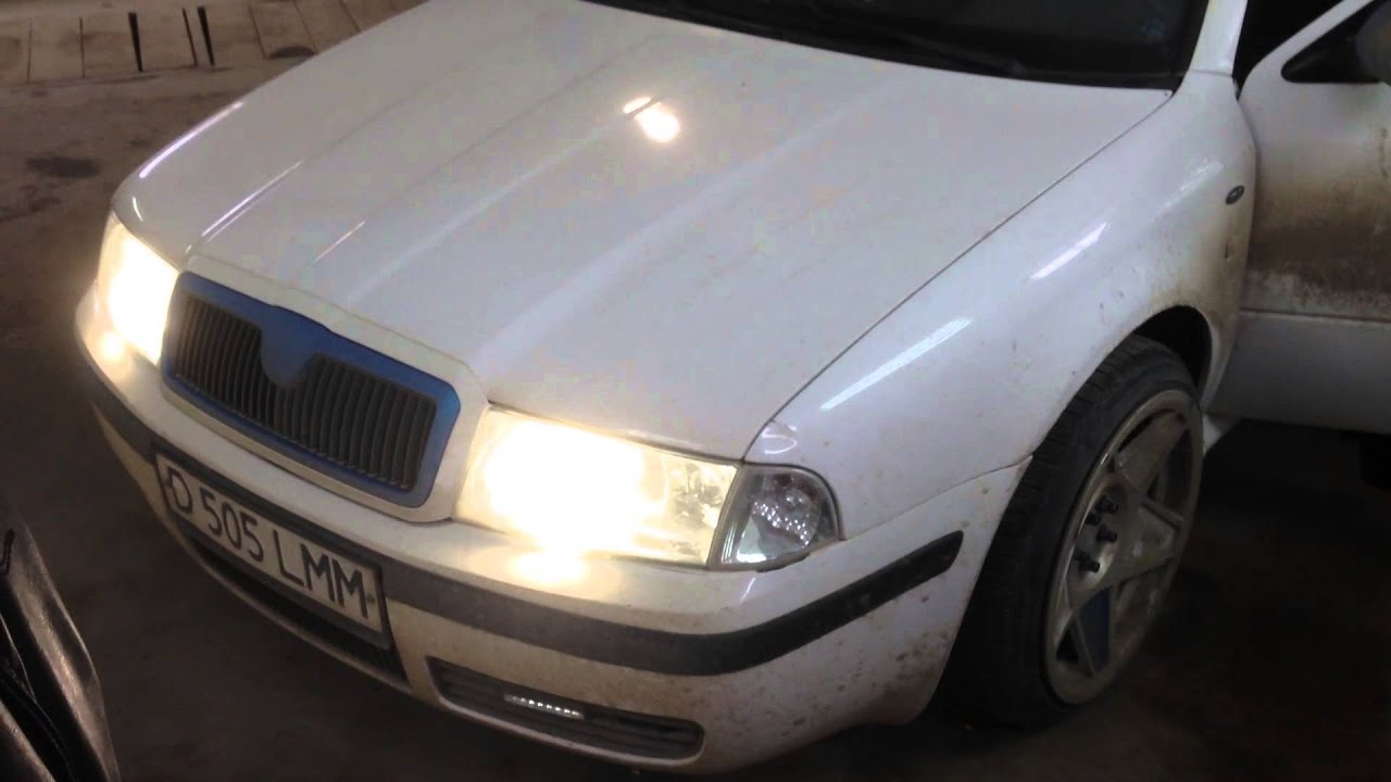 Две пары Hella 3FH 007 424-801